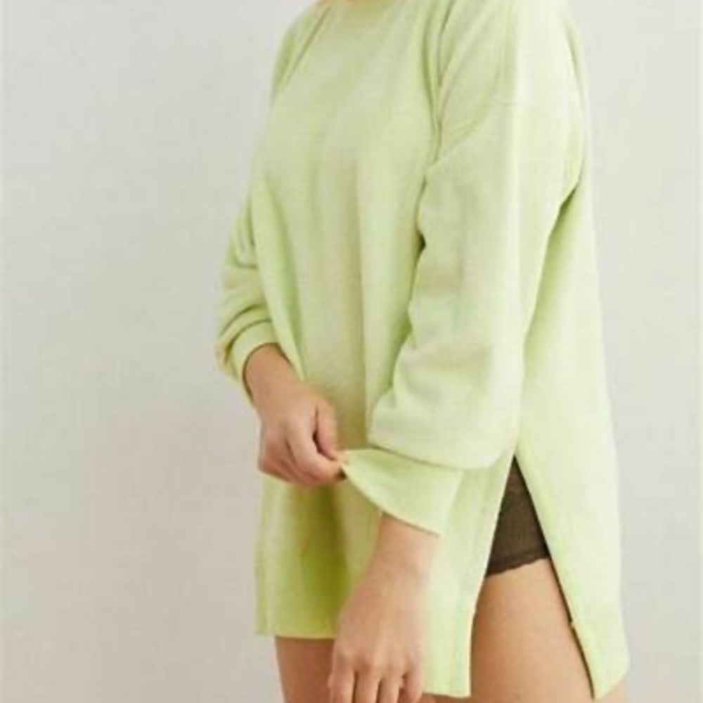 Aerie fuzzy Pullover-NEON!!!